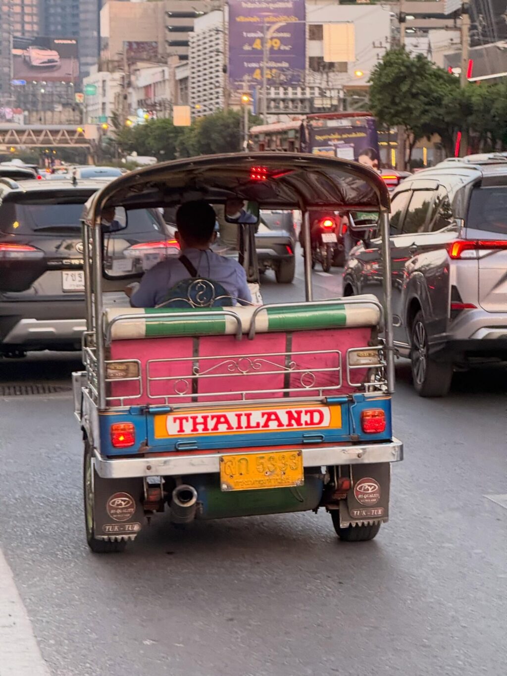 Instagram post from shiran_uriel. This post is in position 10.