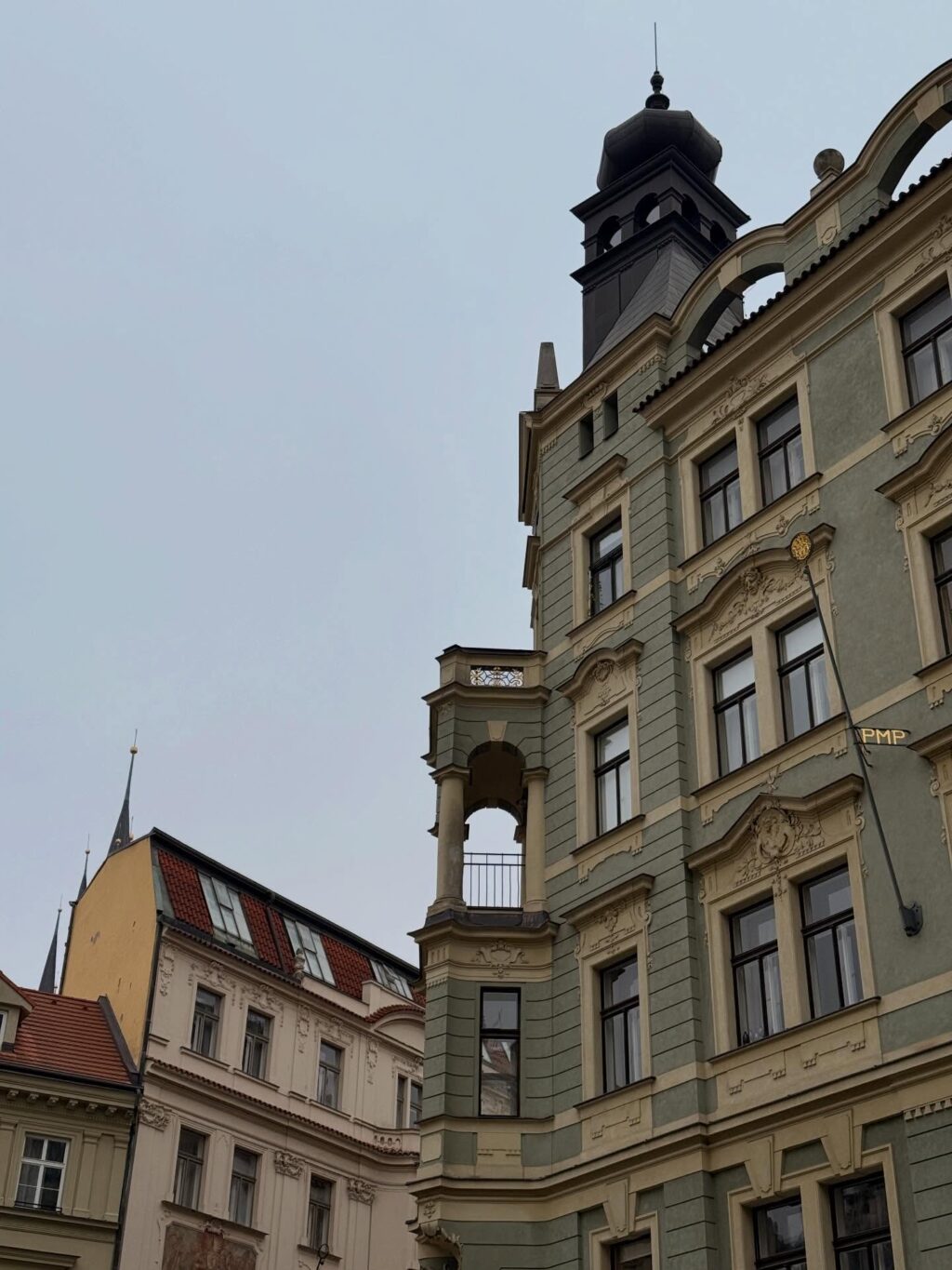 Instagram post from shiran_uriel. This post is in position 3.