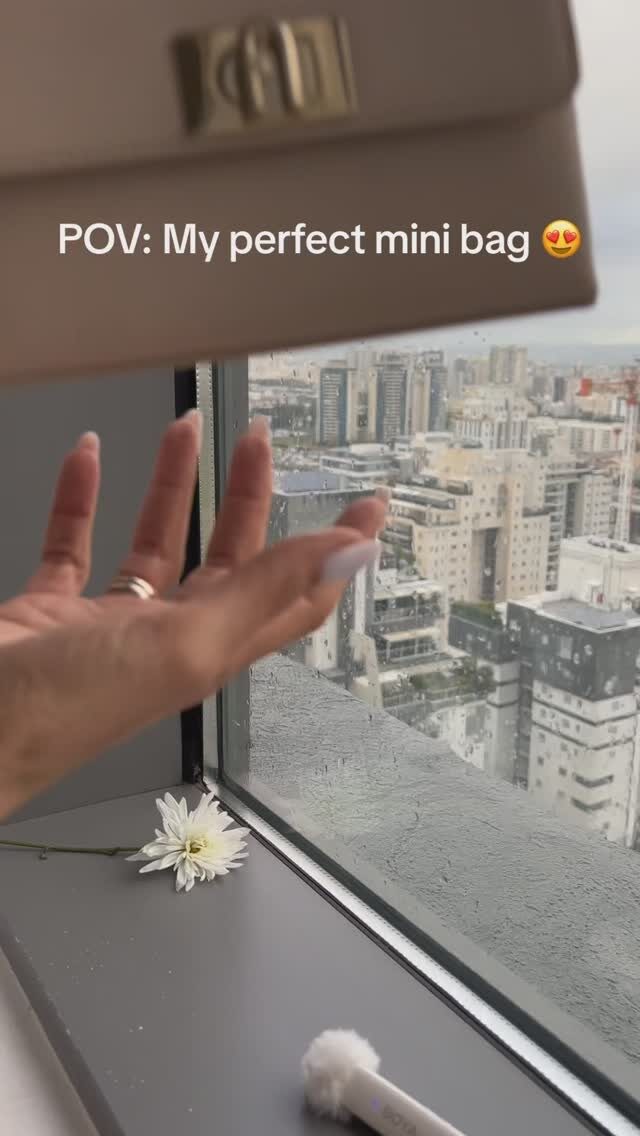 Instagram post from shiran_uriel. This post is in position 5.