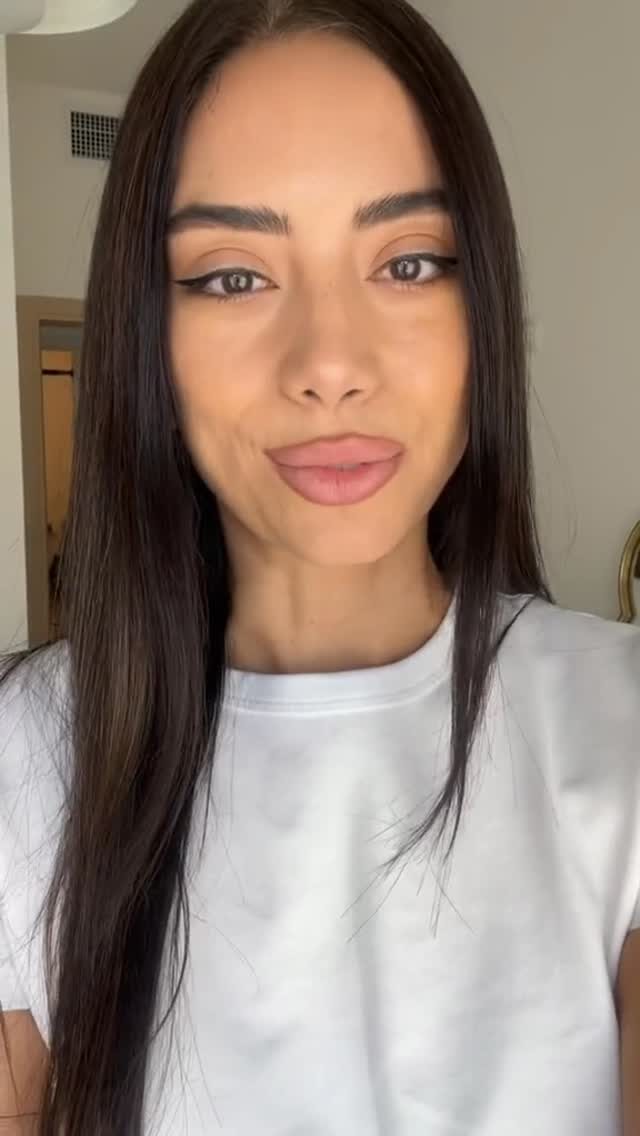 Instagram post from shiran_uriel. This post is in position 1.